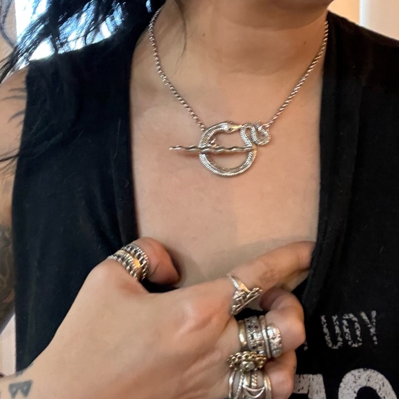 Silver snake toggle clasp choker necklace - Picture 12 of 12
